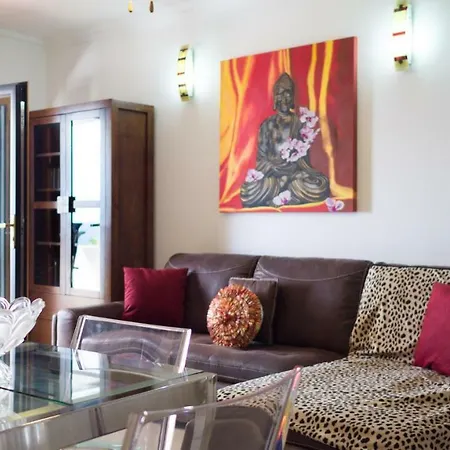 Luxury Ocean View Apartment *